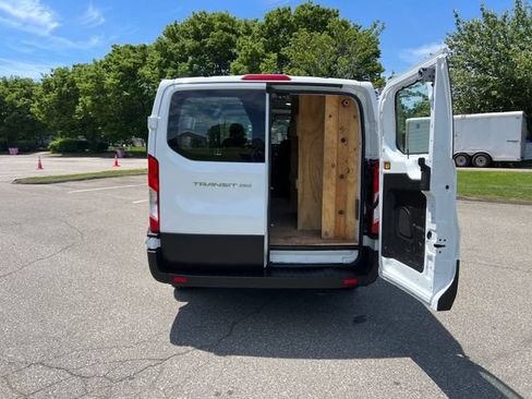 Used 2023 Ford Transit 250 Low Roof w/ Exterior Upgrade Package RWD image 25