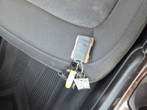 Used 2020 GMC Canyon SLE w/ Trailering Package image 32