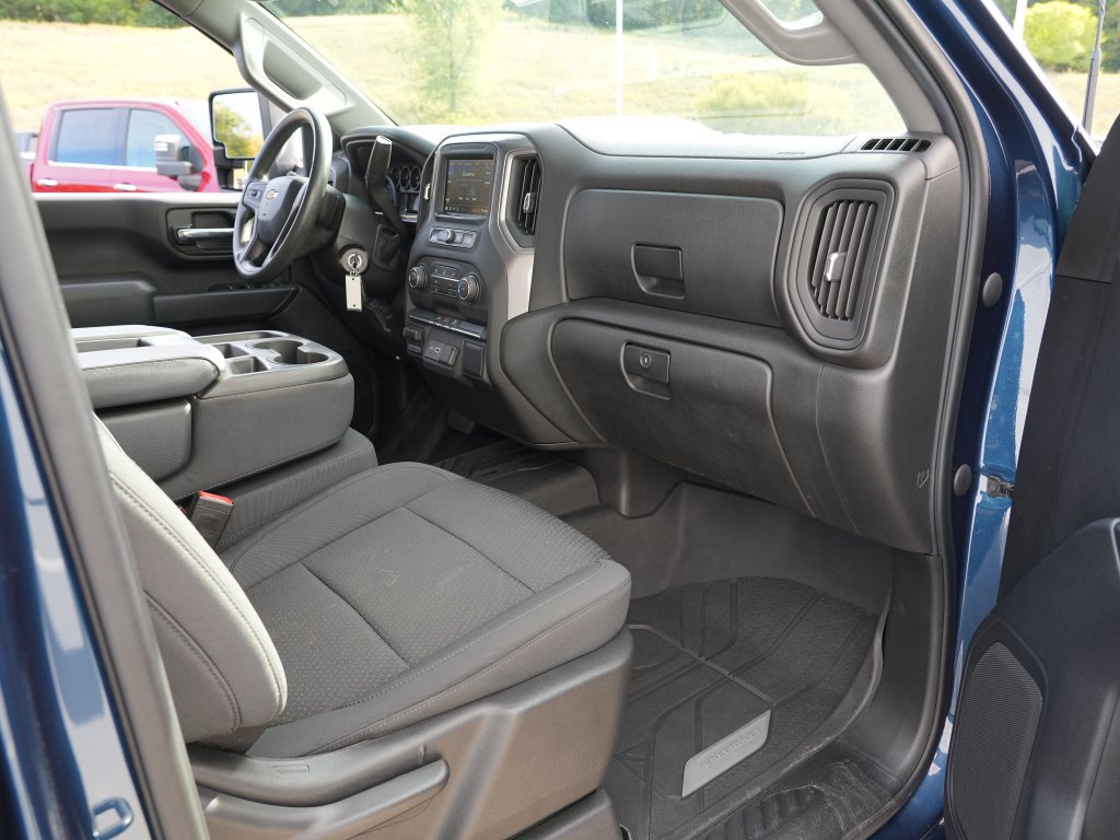 Used 2021 Chevrolet Silverado 2500 Custom w/ Custom Value Package AWD/4WD image 26