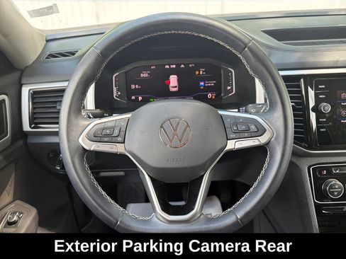 Used 2023 Volkswagen Atlas SE w/ Panoramic Sunroof Package AWD/4WD image 17