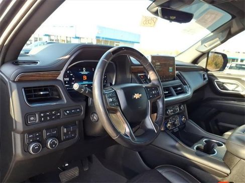 Certified 2023 Chevrolet Suburban High Country w/ Advanced Technology Package image 18