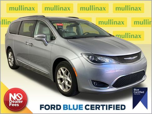Used 2019 Chrysler Pacifica Limited image 1