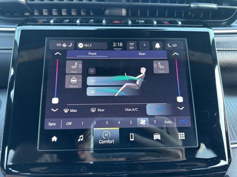 Used 2023 Jeep Grand Cherokee L Altitude image 36