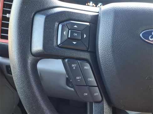 Used 2020 Ford F150 XLT image 25