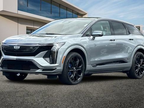 New 2026 Cadillac Optiq V AWD/4WD image 8