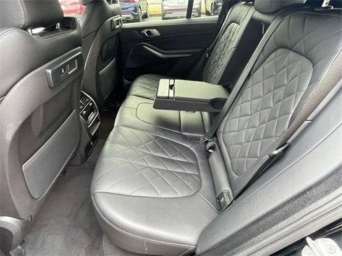 Used 2023 BMW X5 xDrive40i w/ Premium Package image 11