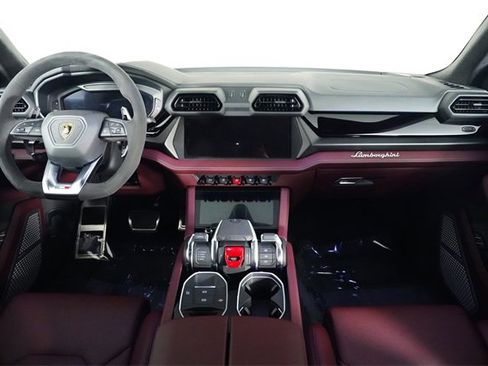 Used 2025 Lamborghini Urus SE image 43