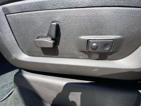 Used 2025 RAM 2500 Big Horn image 24