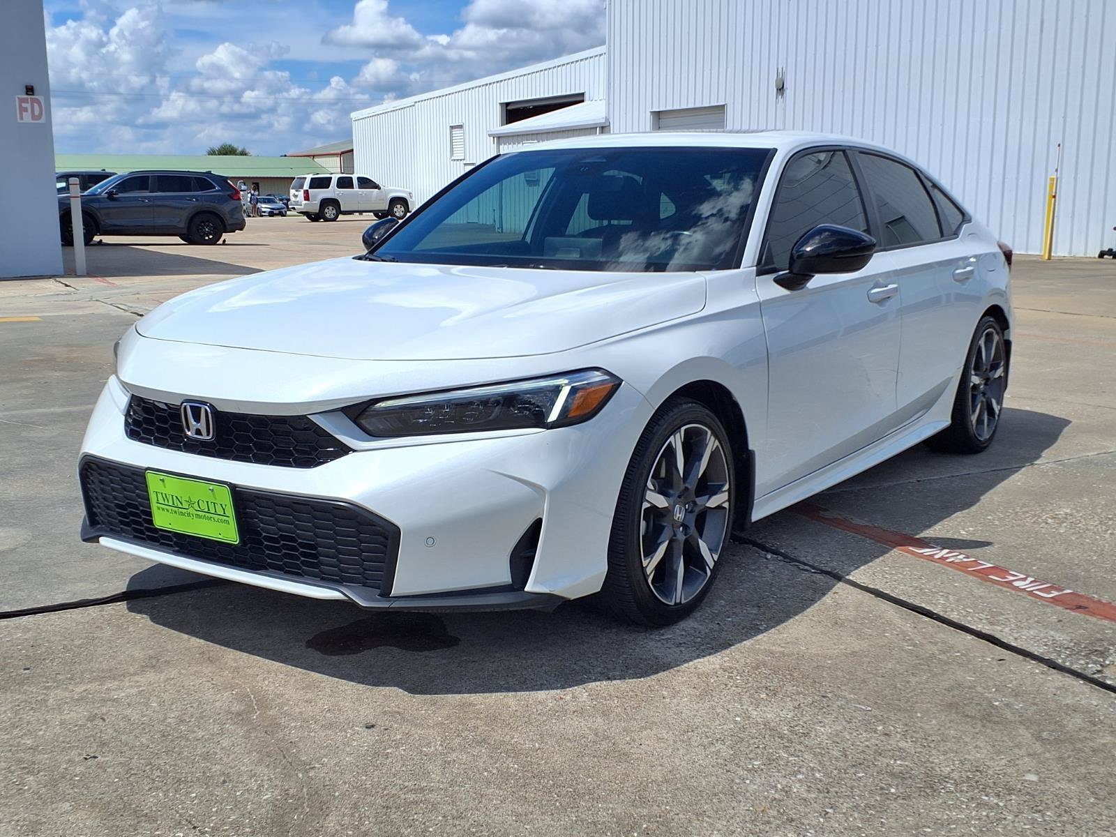 Used 2025 Honda Civic Sport image 3