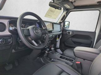 New 2026 Jeep Gladiator Sport video 2