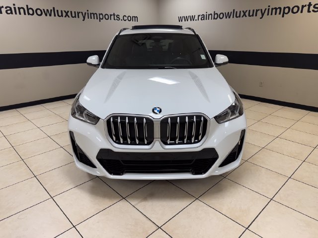 Used 2025 BMW X1 xDrive28i AWD/4WD image 2