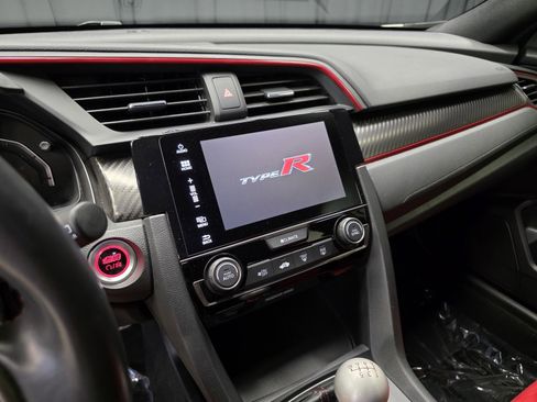 Used 2017 Honda Civic Type R image 21