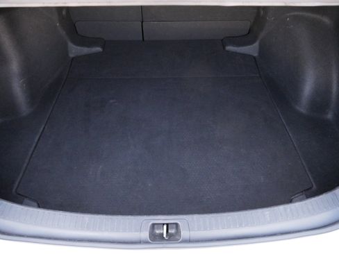 Used 2023 Toyota Corolla LE image 18