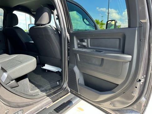 New 2025 RAM 2500 Tradesman AWD/4WD image 17