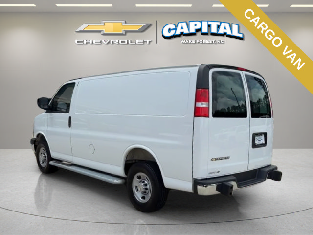 Used 2025 Chevrolet Express 2500 w/ Driver Convenience Package RWD image 5