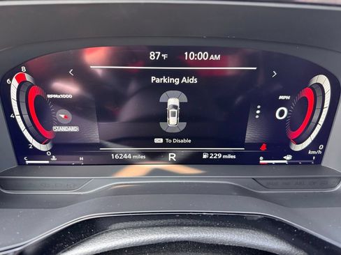 Used 2025 Nissan Pathfinder Platinum FWD image 31