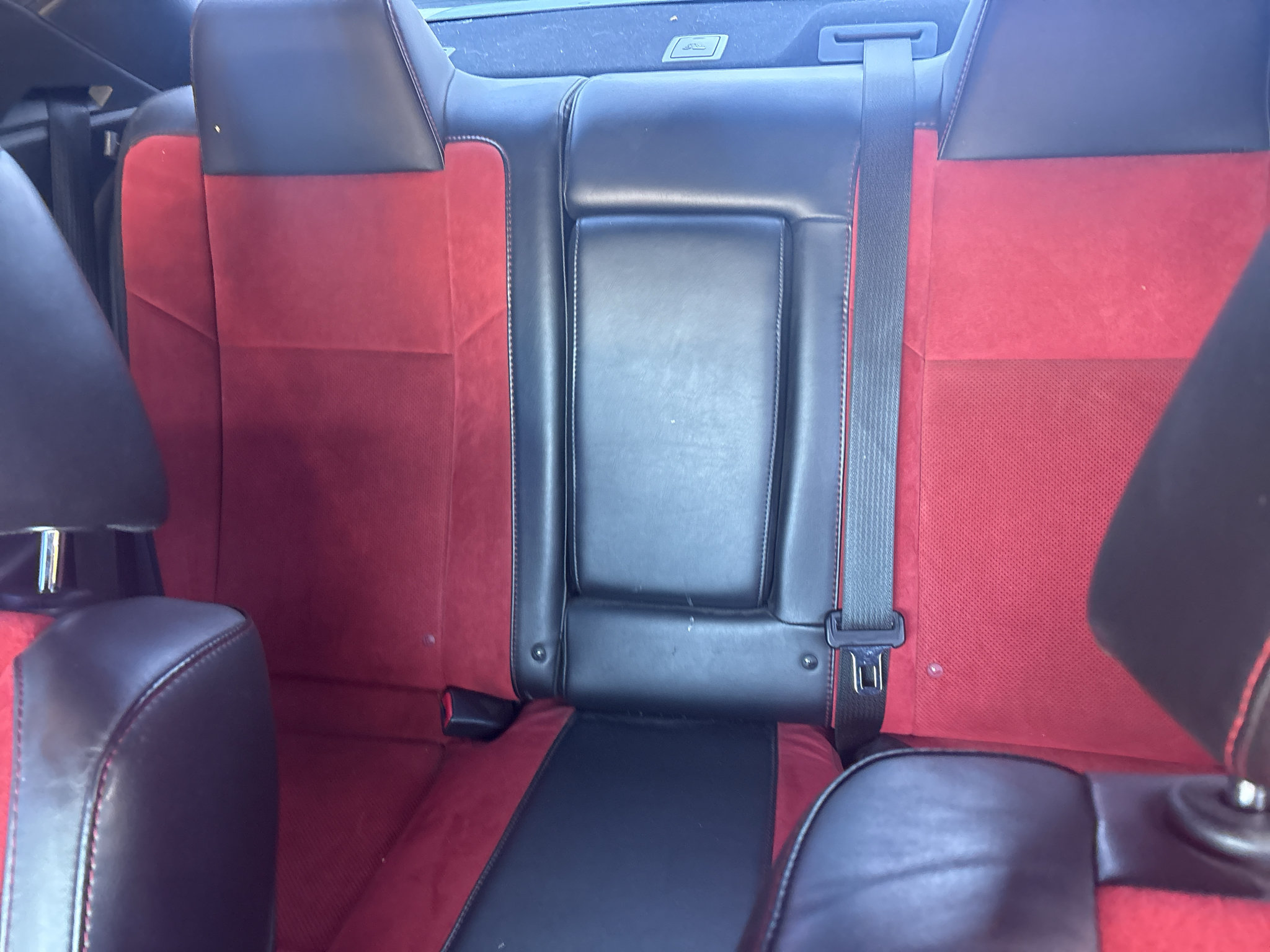 Used 2015 Dodge Challenger R/T Plus RWD image 8