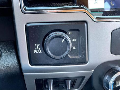 Used 2022 Ford F350 Lariat w/ Lariat Ultimate Package AWD/4WD image 32