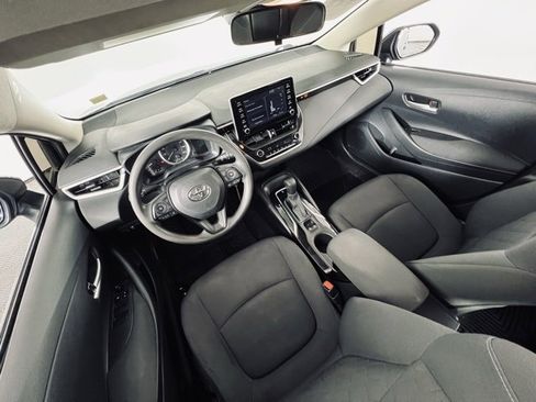 Used 2020 Toyota Corolla LE image 11