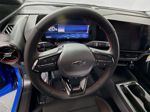 New 2026 Chevrolet Equinox EV RS image 6