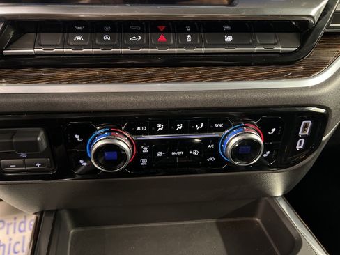 Used 2022 GMC Sierra 1500 Elevation image 13