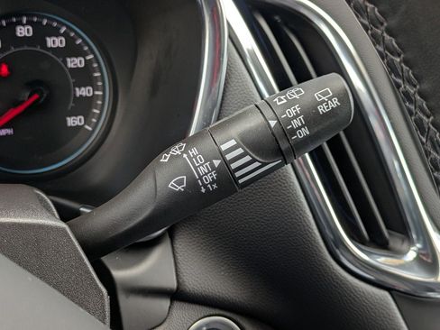 Used 2023 Chevrolet Equinox LT image 16