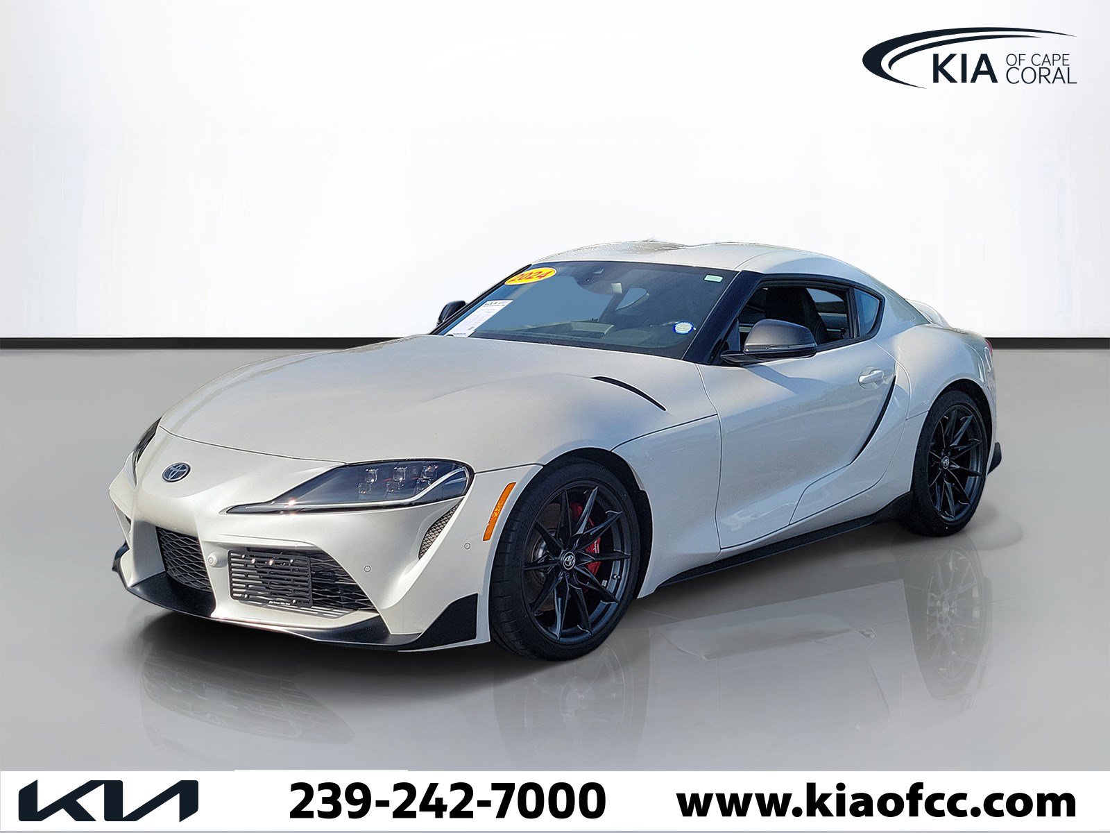 Used 2024 Toyota Supra Premium w/ Driver Assist Package RWD image 4