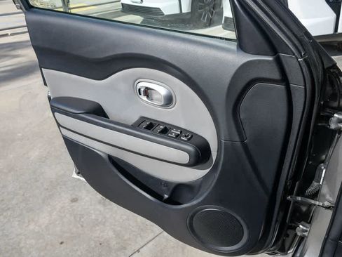 Used 2016 Kia Soul image 25