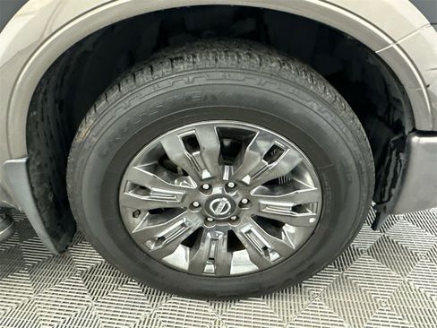 Used 2017 Nissan Titan Platinum Reserve image 14