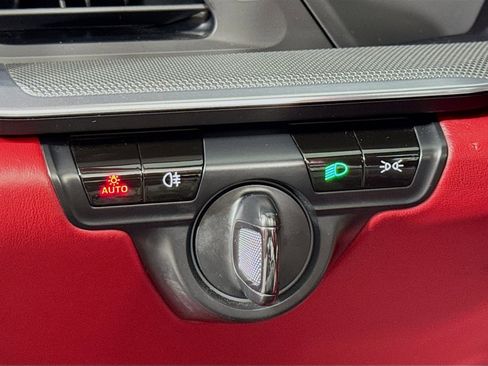 Used 2021 Porsche 911 Turbo image 18