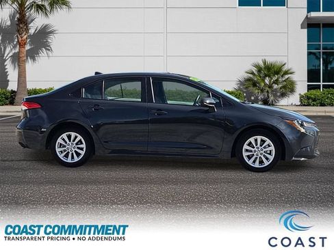 Used 2025 Toyota Corolla LE w/ LE Premium Package FWD image 5
