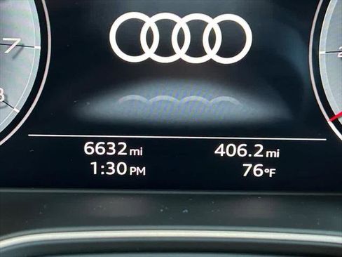 Certified 2025 Audi Q5 2.0T Premium image 12