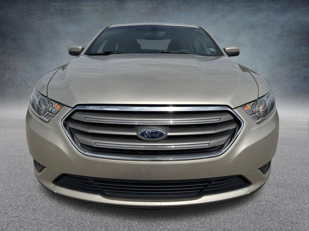 Used 2018 Ford Taurus SEL w/ Equipment Group 201A FWD image 5
