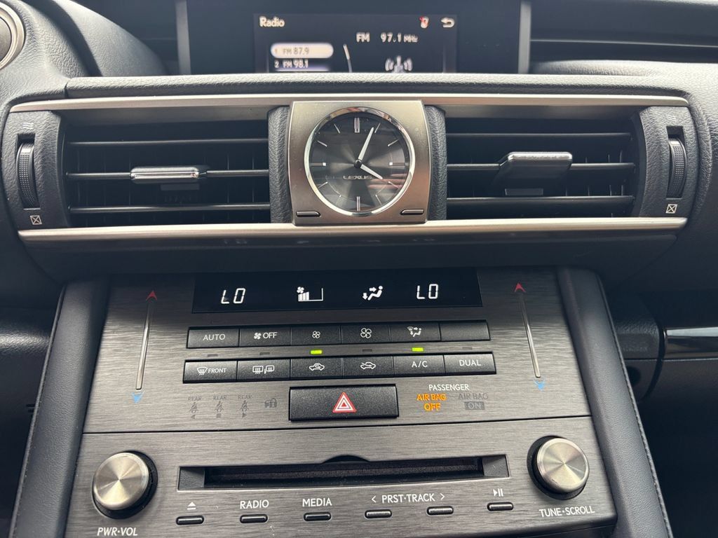 Used 2019 Lexus IS 300 w/ Premium Package RWD image 31