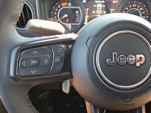 Used 2026 Jeep Wrangler Unlimited Rubicon AWD/4WD image 20