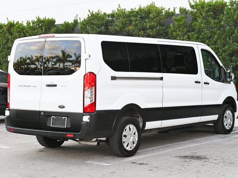 Used 2022 Ford Transit 350 XLT RWD image 4