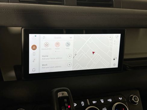 Used 2020 Land Rover Defender 110 SE image 12