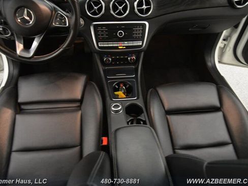 Used 2018 Mercedes-Benz GLA 250 4MATIC w/ Premium Package image 19