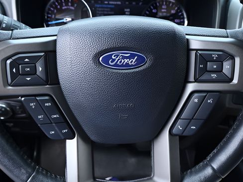 Used 2020 Ford Expedition XLT w/ Equipment Group 202A RWD image 22