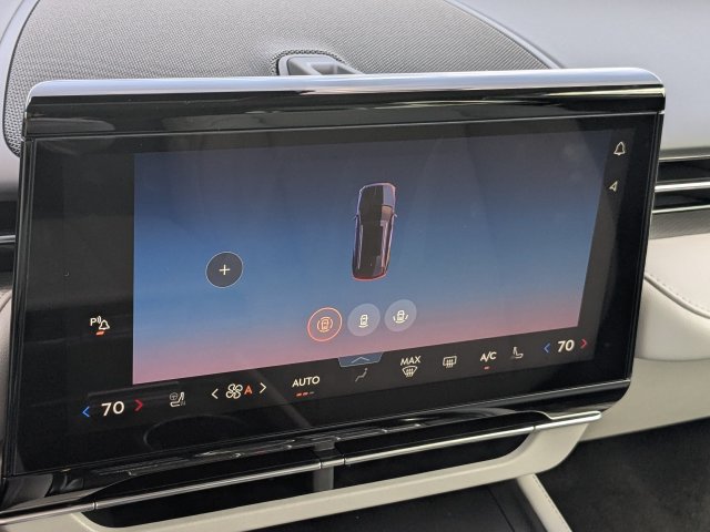 New 2026 Lincoln Nautilus Premier w/ Equipment Group 102A AWD/4WD image 24