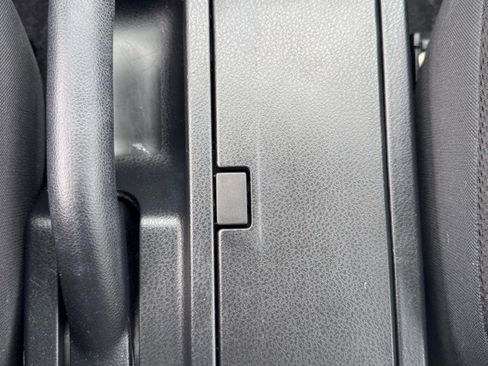 Used 2010 Suzuki Grand Vitara Premium image 13