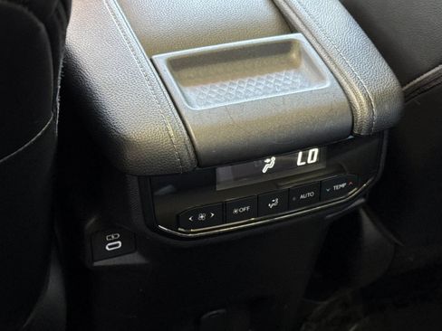 Certified 2025 Toyota Grand Highlander FWD image 17