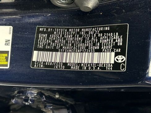 Used 2022 Toyota Corolla SE FWD image 37
