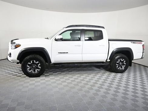 Used 2023 Toyota Tacoma TRD Off-Road image 2