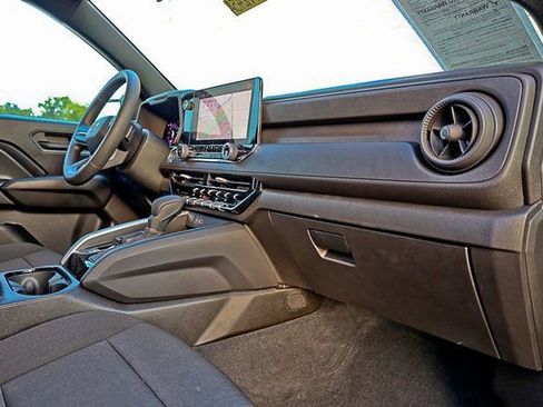 Used 2025 Chevrolet Colorado W/T w/ Advanced Trailering Package image 30