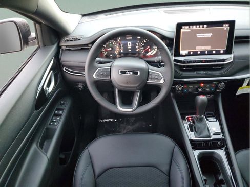 New 2026 Jeep Compass Latitude w/ Quick Order Package 29K image 10