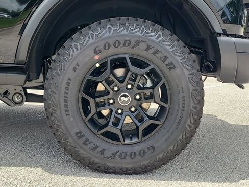 New 2026 Ford Bronco Badlands AWD/4WD image 8