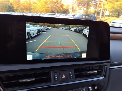 New 2025 Lexus ES 350 w/ Premium Package image 14