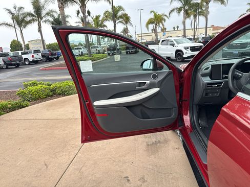 Used 2024 Hyundai Sonata SEL FWD image 15