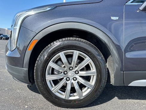 Used 2023 Cadillac XT4 Premium Luxury image 10